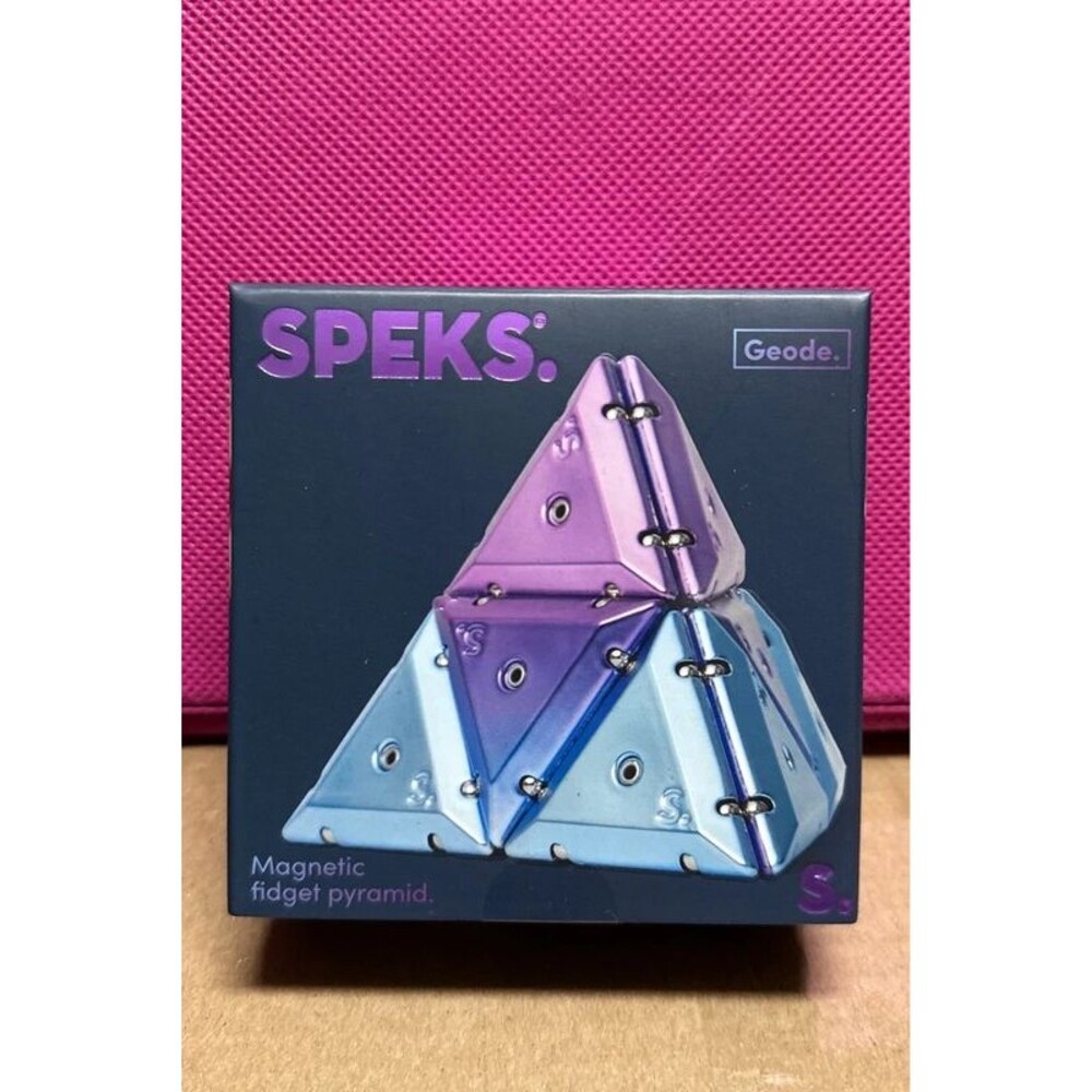 Speks Geode Magnetic Fidget Pyramid Purple & Blue